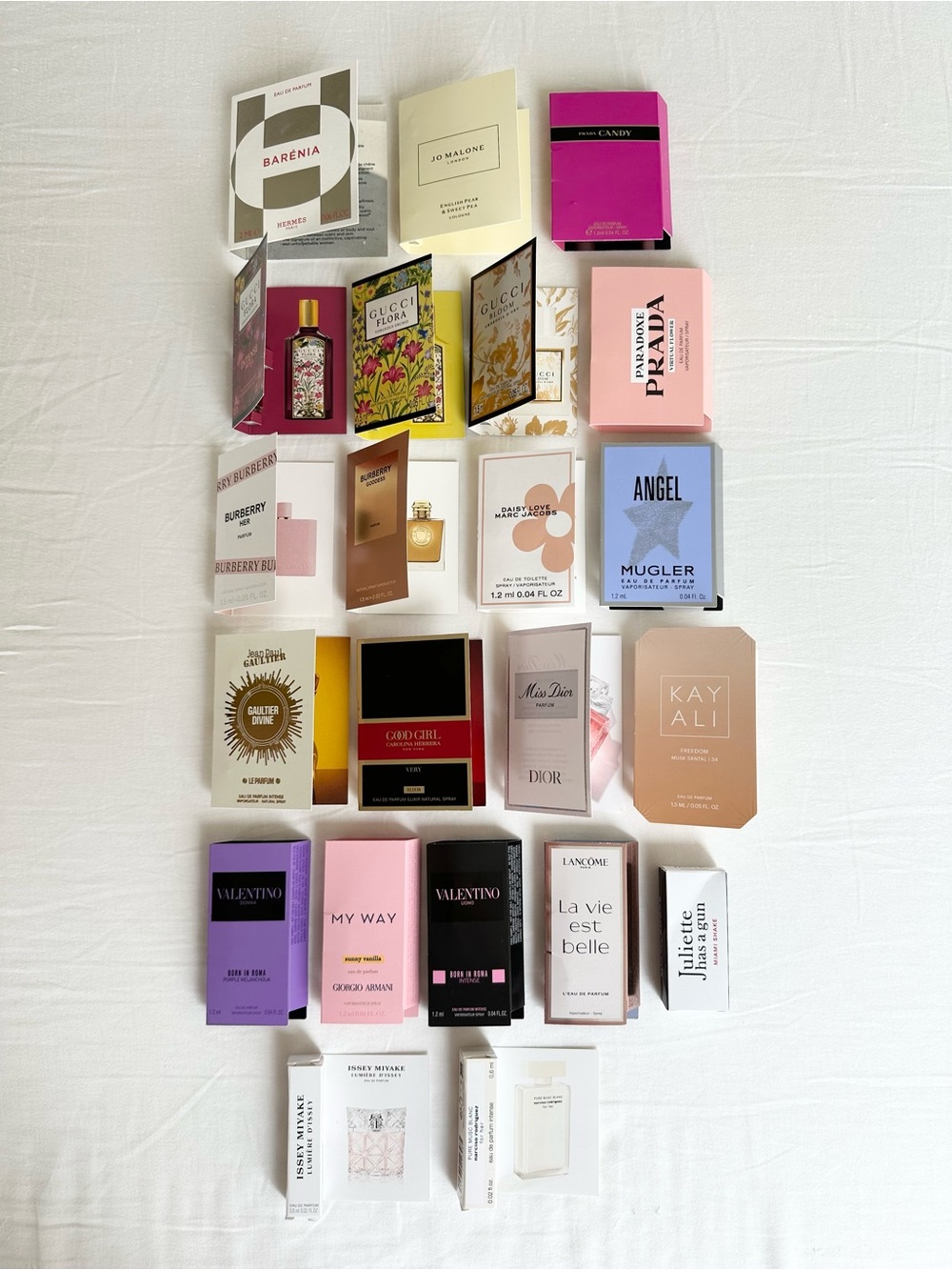 🆕 Mixed Designer Women’s Fragrance Sampler - Assorted Brands, 22 pcs
